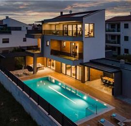 4-Bedroom Villa with pool in Fazana, Istria, Sleeps 8